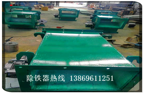 永磁管道自卸式除鐵器，永磁管道自卸式除鐵器廠家_遠(yuǎn)力永磁管道自卸式除鐵器廠家12000高斯_可定制工作原理_安裝示意圖 